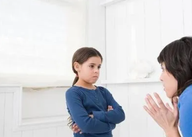 总忍不住讨好别人？'YES' 说太多当心掉进情感勒索陷阱
